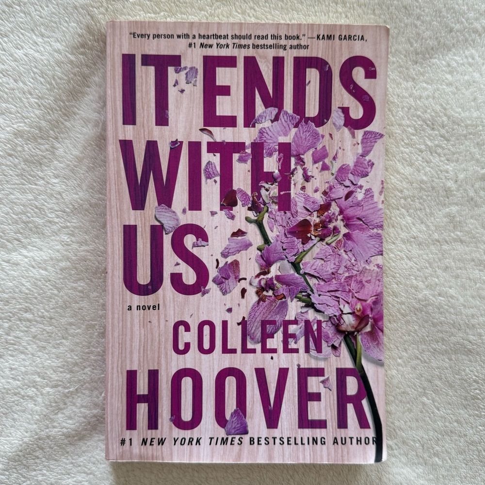 COLLEEN HOOVER - It Ends With Us